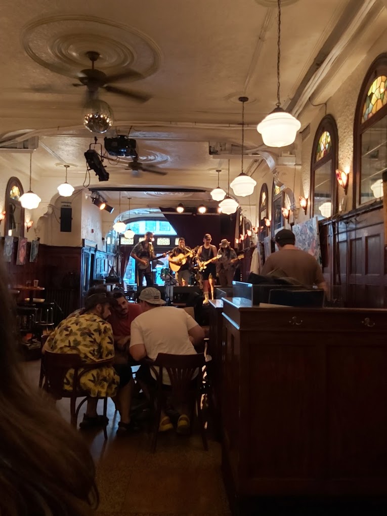 QUAI DES BRUMES