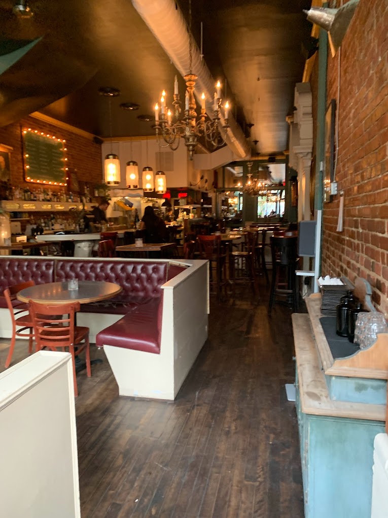 BUREAU BAR TAPAS
