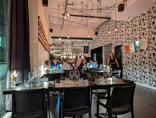 MONSIEUR CAFÉ ET VIN