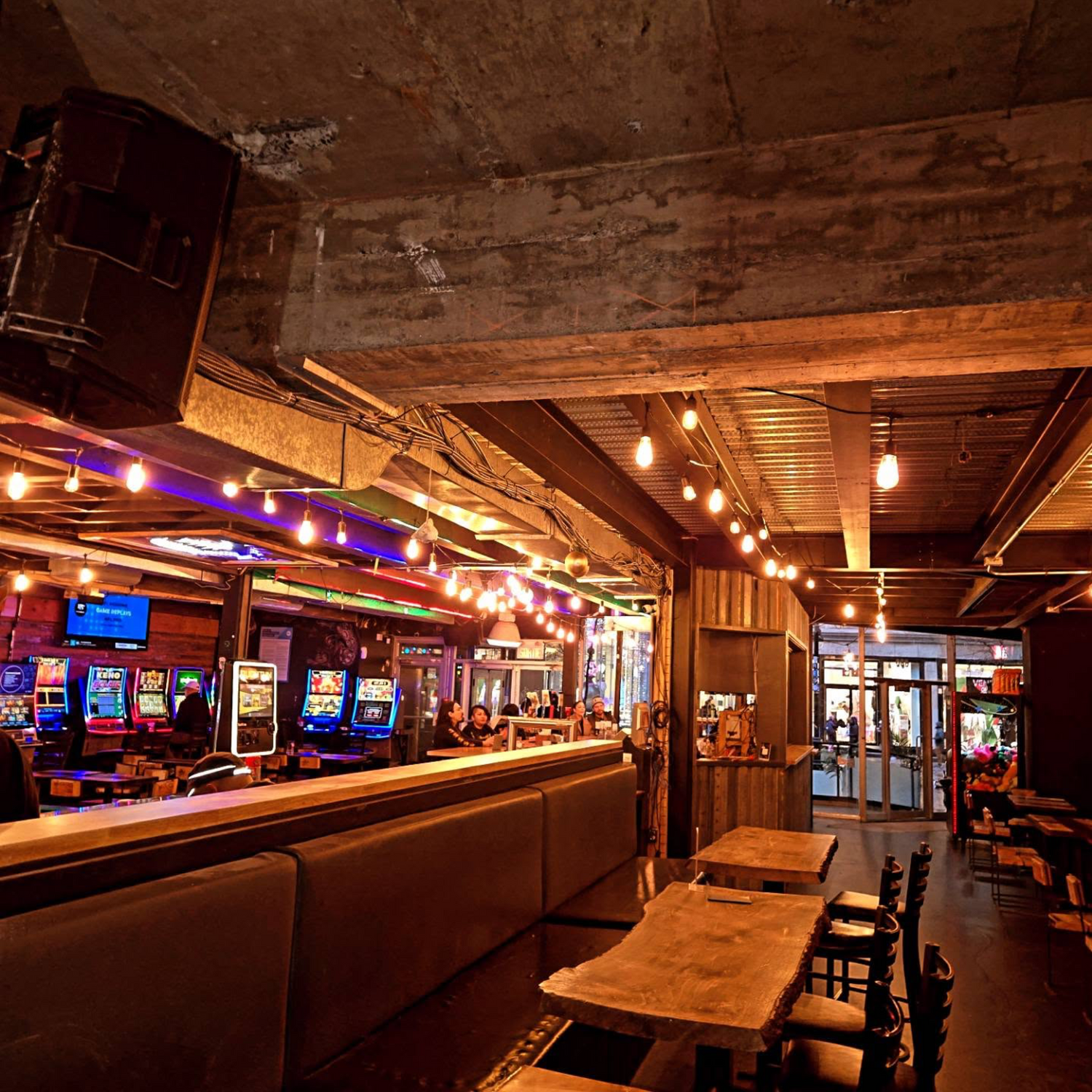 PIRANHA BAR