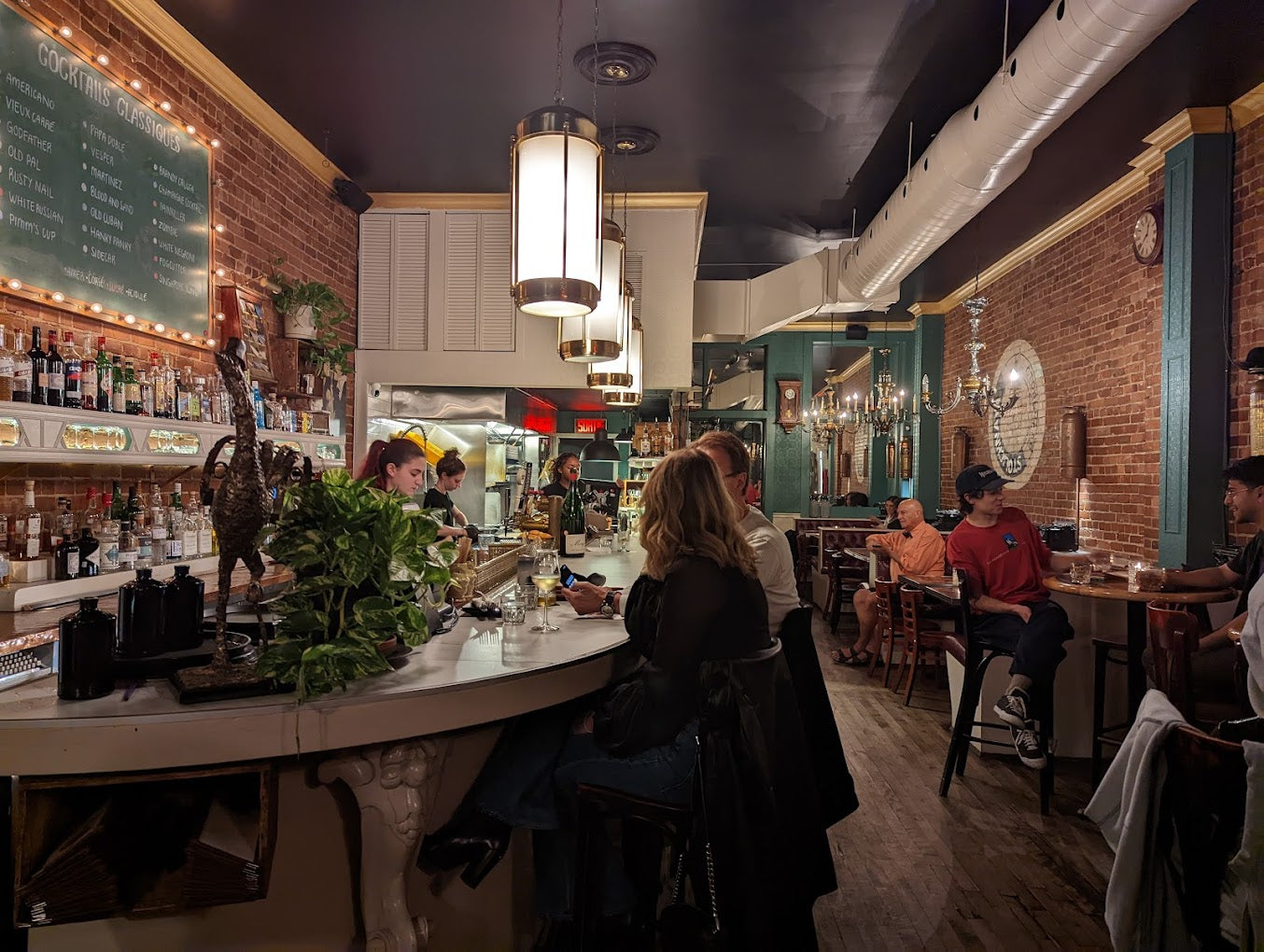 BUREAU BAR TAPAS