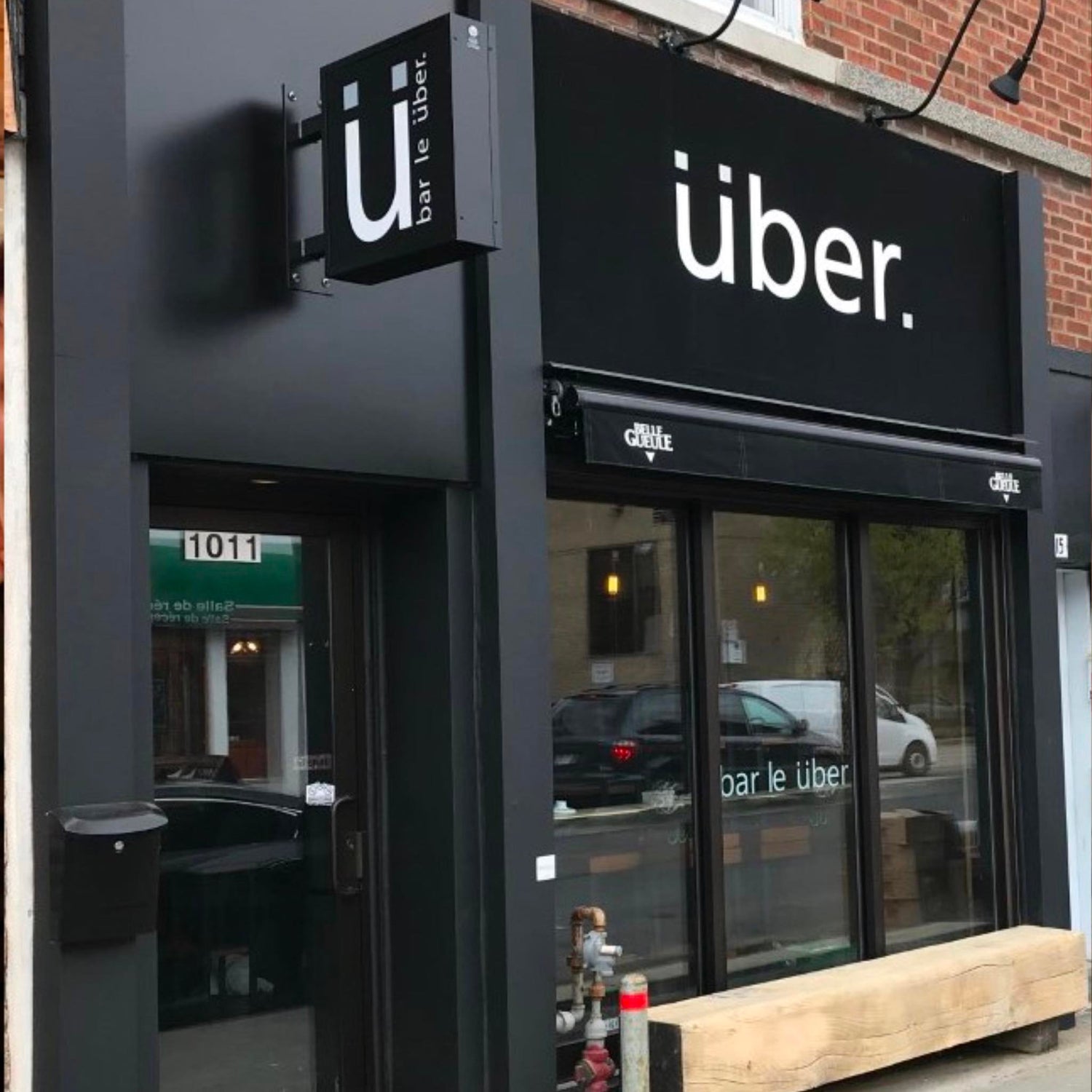 BAR LE ÜBER